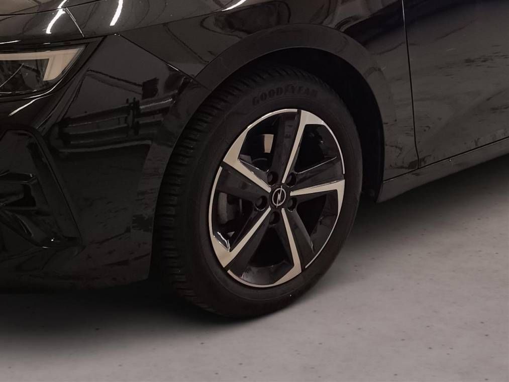 Fahrzeugabbildung Opel Astra L 1.2 Turbo GS