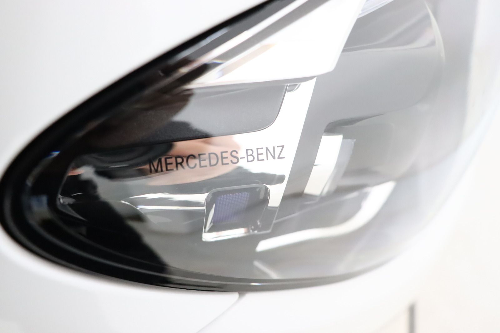 Fahrzeugabbildung Mercedes-Benz E 220 d Night Edition * Airscarf * LED *