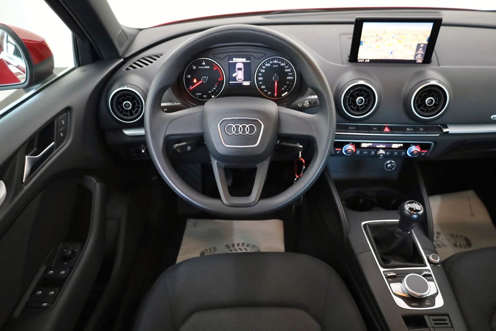 Fahrzeugabbildung Audi A3 Sportback 30 TDI Navi,Xenon,SH,PDC,Allwetter