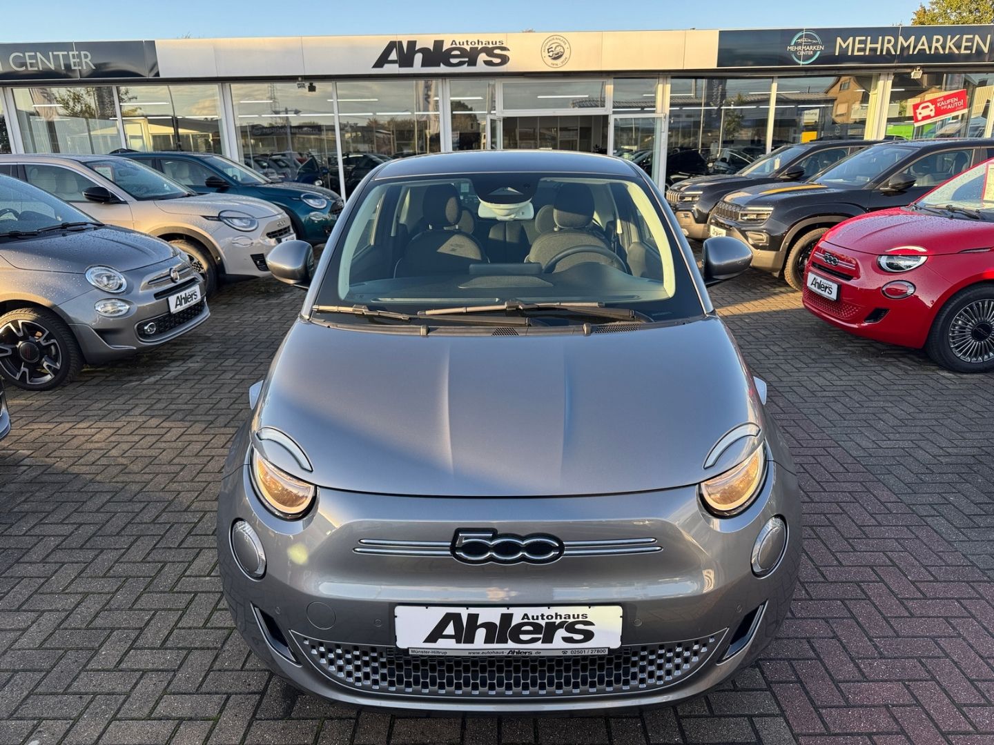Fiat 500e +KAMERA+SITZHEIZUNG+CARPLAY+TOTWINKEL+PDC+K imagem 2