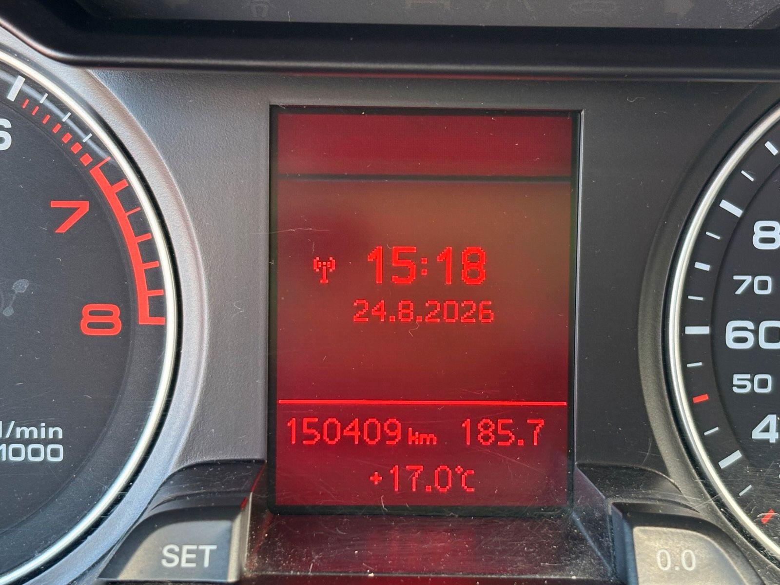 Audi A4 2009 — photo 15
