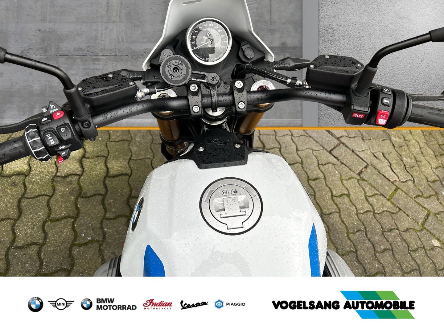 Fahrzeugabbildung BMW R 12 G/S, pulverbeschichtete Fußrasten und Ausuf