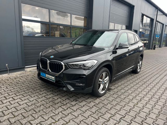 BMW X1 sDrive 18i Sport Line AUT LED NAVI LEDER 18"