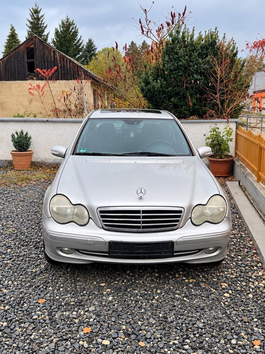Mercedes-Benz C 200