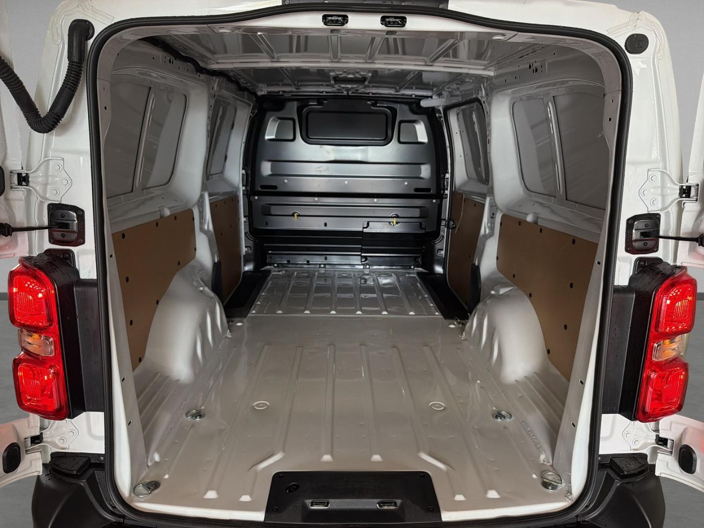 Toyota Proace L2 2.2 D-4D Kasten Select 4-türig 8-Stufe