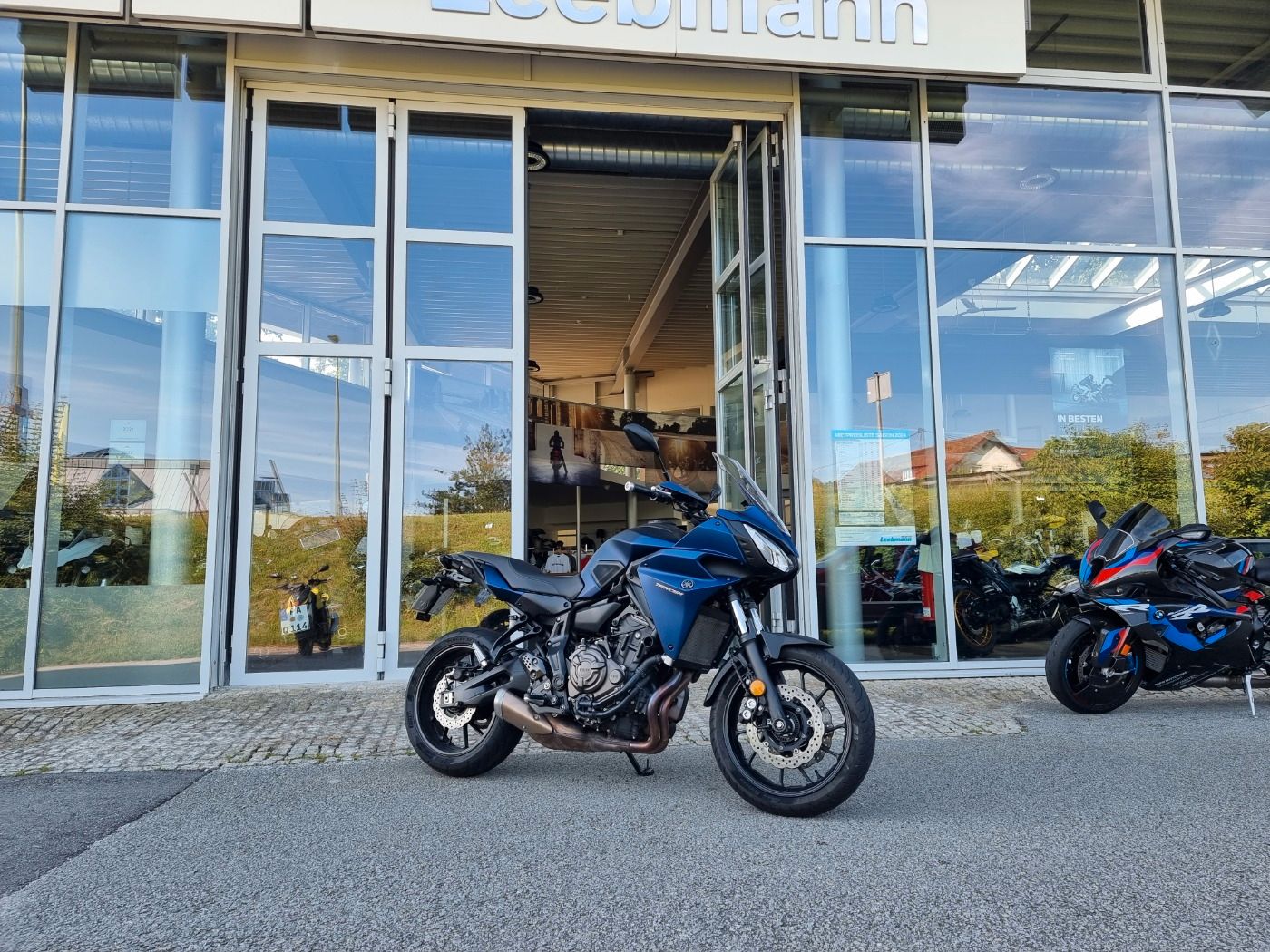 Fahrzeugabbildung Yamaha Tracer 700 kurzer KZH Seitenständervergrößerung