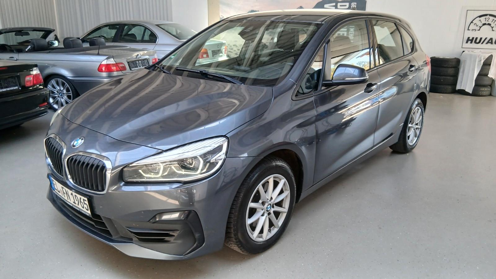BMW 218 Active Tourer  Modellpflege LED