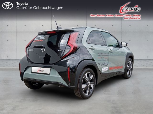 Toyota Aygo X 1,5 Hybrid Teamplayer *SHZ* imagem 2
