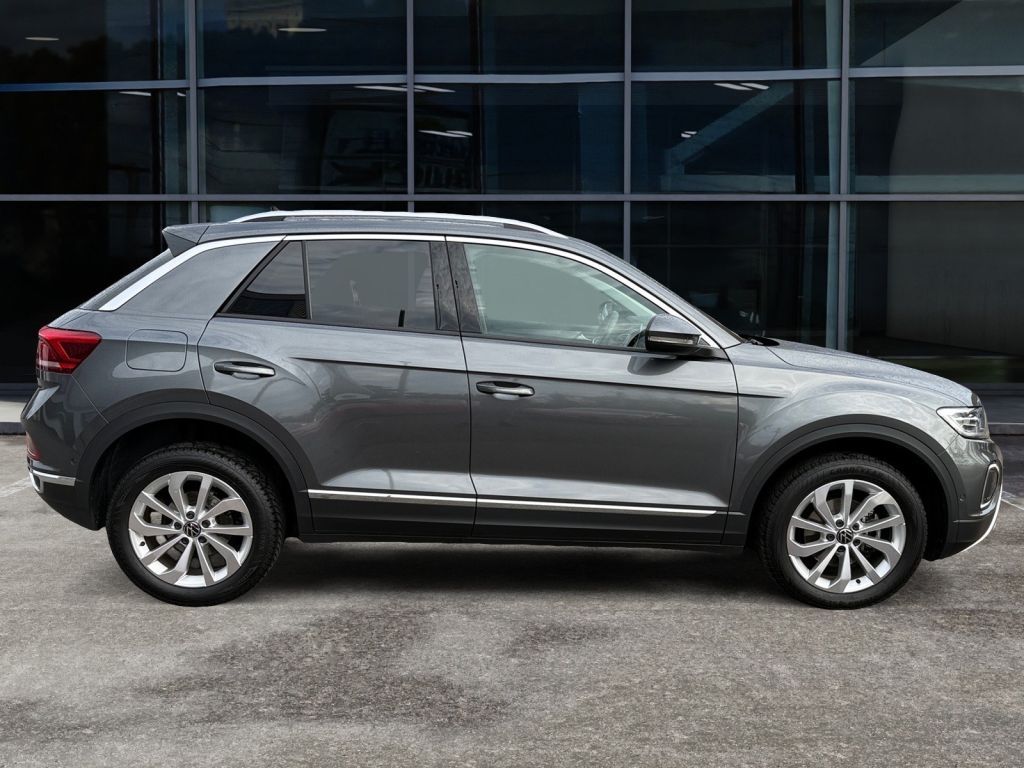 Fahrzeugabbildung Volkswagen T-Roc 1.5 TSI OPF DSG Style