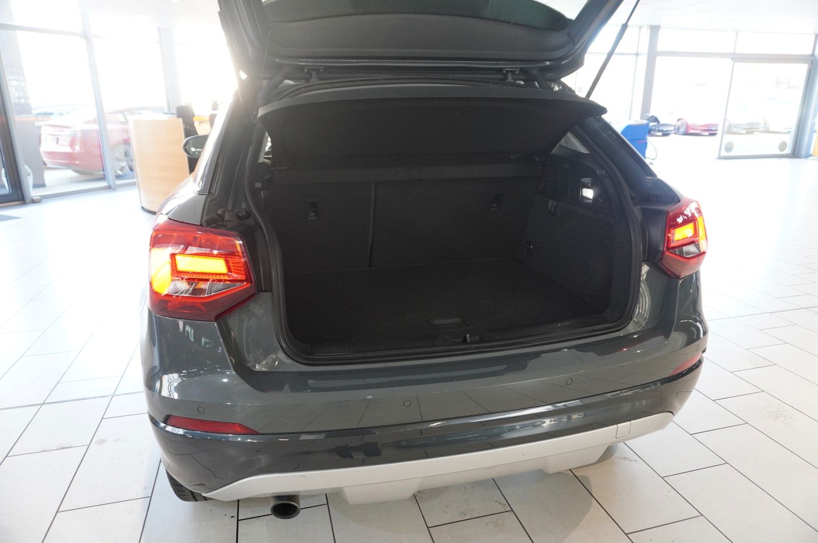 Fahrzeugabbildung Audi Q2 1.0 TFSI ULTRA S-TRONIC KLIMA/SHZ/PDC/19"