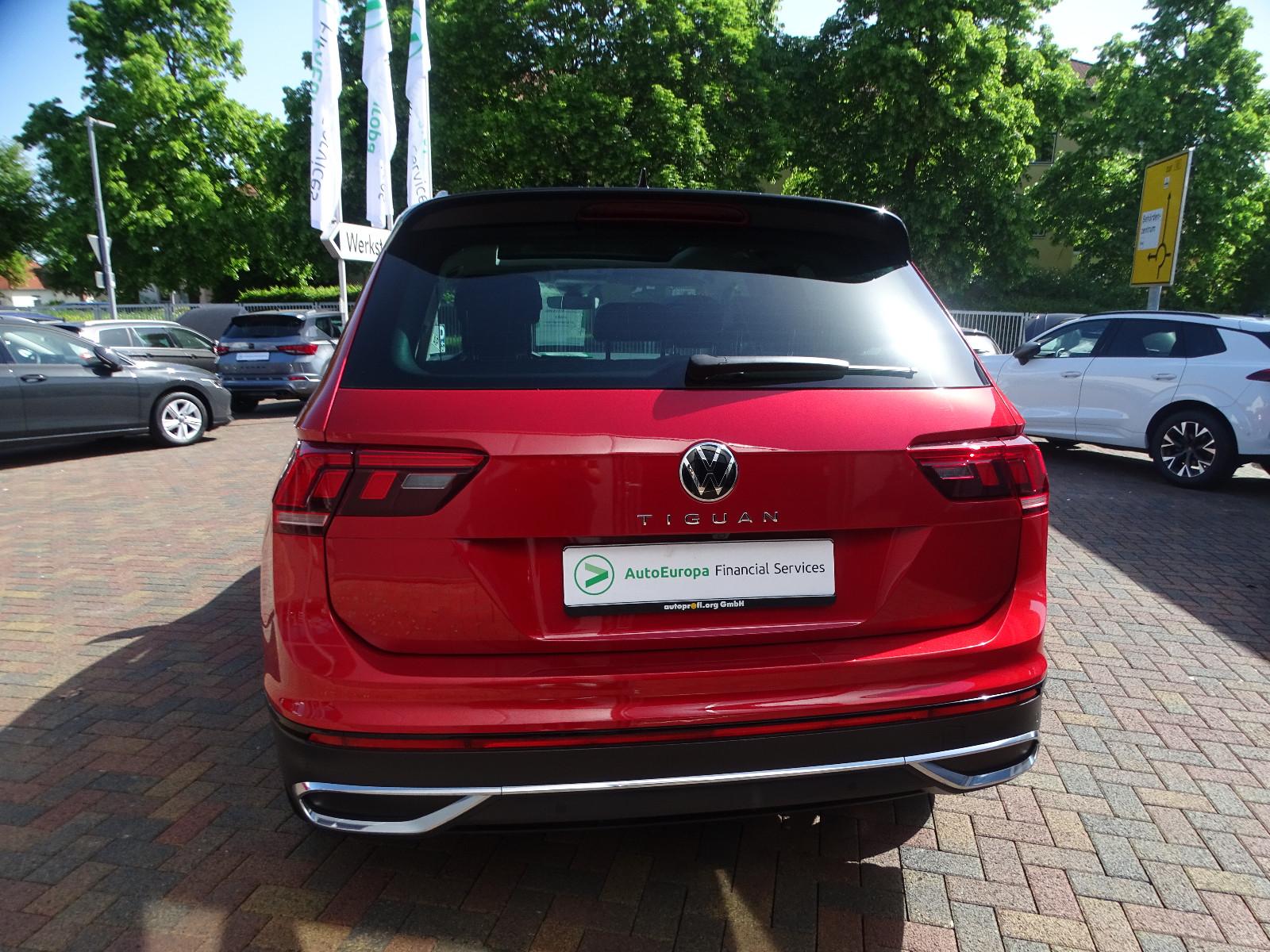 Volkswagen Tiguan 1.5 TSI "ACC/RFK/SHZ/LED/PANO"