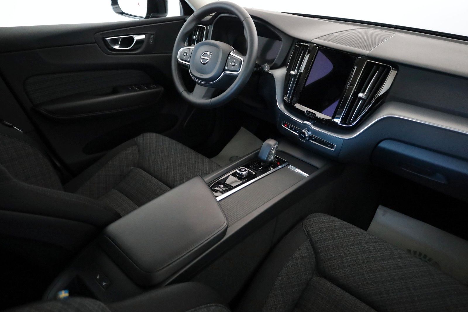 Fahrzeugabbildung Volvo XC60 Core B4 D,Navi,LED,4xSH,Kamera,Carplay,ACC