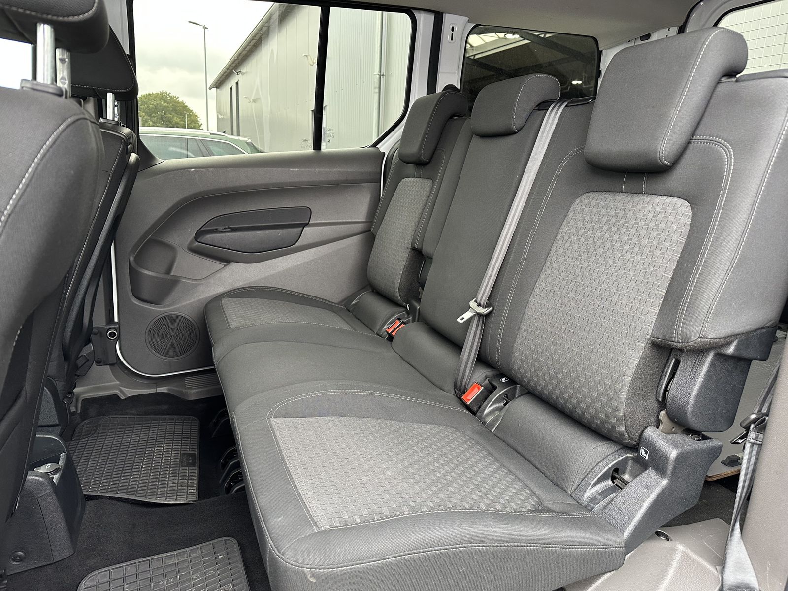 Fahrzeugabbildung Ford Transit Connect 230 Lang S&S NAV+XEN+AHK+CARPLAY