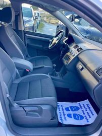 Volkswagen Touran - 6