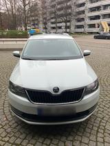 Skoda Rapid 1.0 TSI Ambition Spaceback Ambition