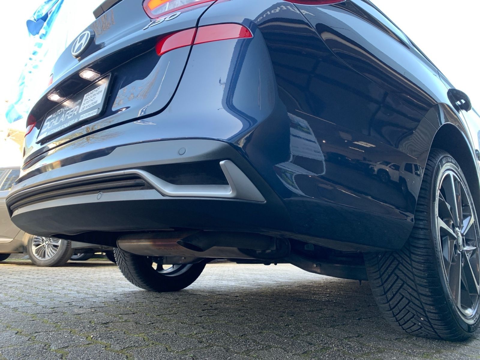 Fahrzeugabbildung Hyundai i30 Kombi 1.5 T-GDI 7-DCT Advantage Mild-Hybrid