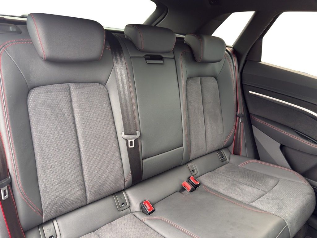 Audi Q8 e-tron - Bild 22