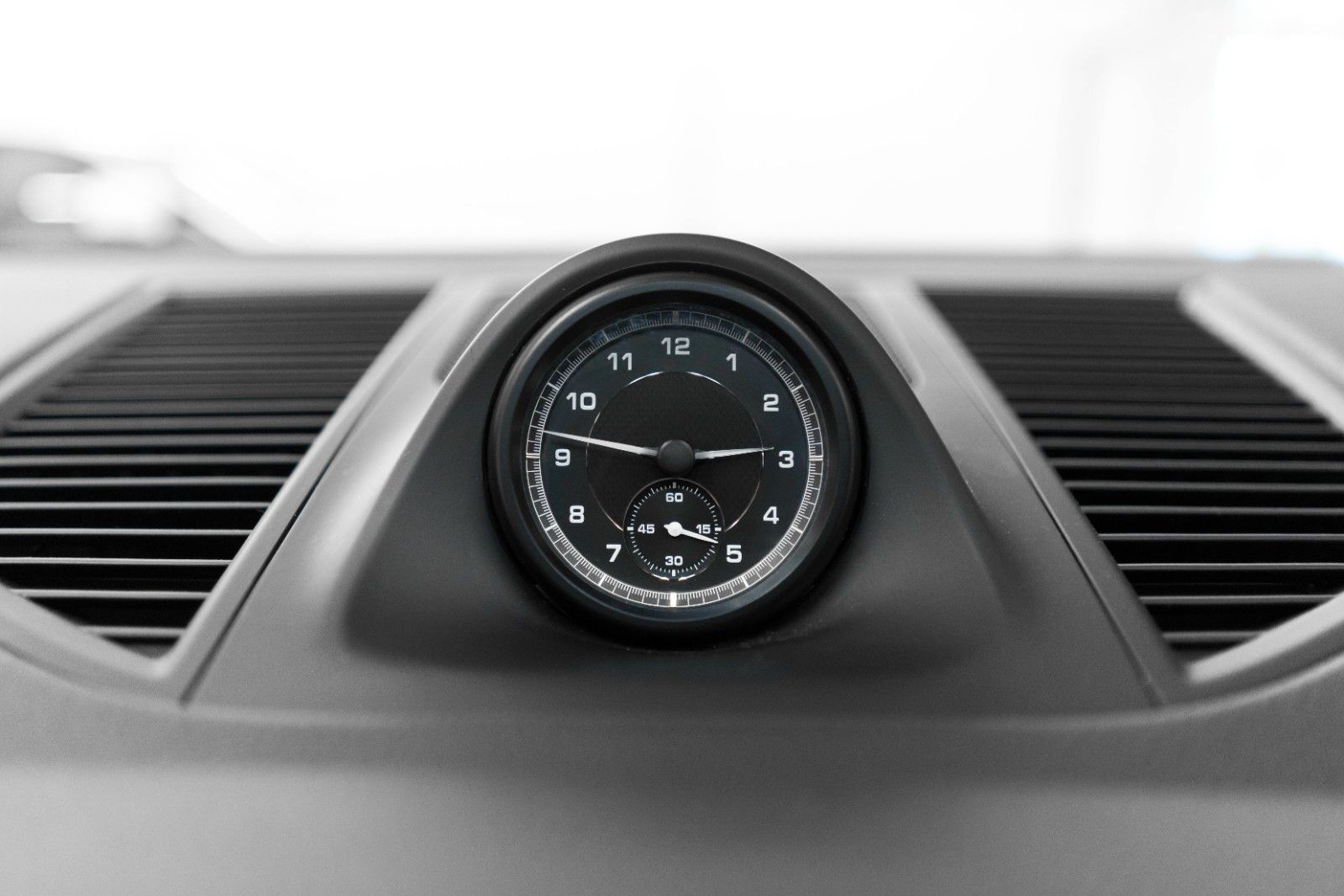 Fahrzeugabbildung Porsche Macan 2.0L ACC BOSE PANO PDLS KAM LED CARPLAY
