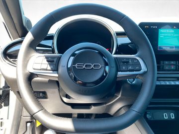 Fiat 600 1.2 Turbo Street Edition KeyLess+LED+Kamera