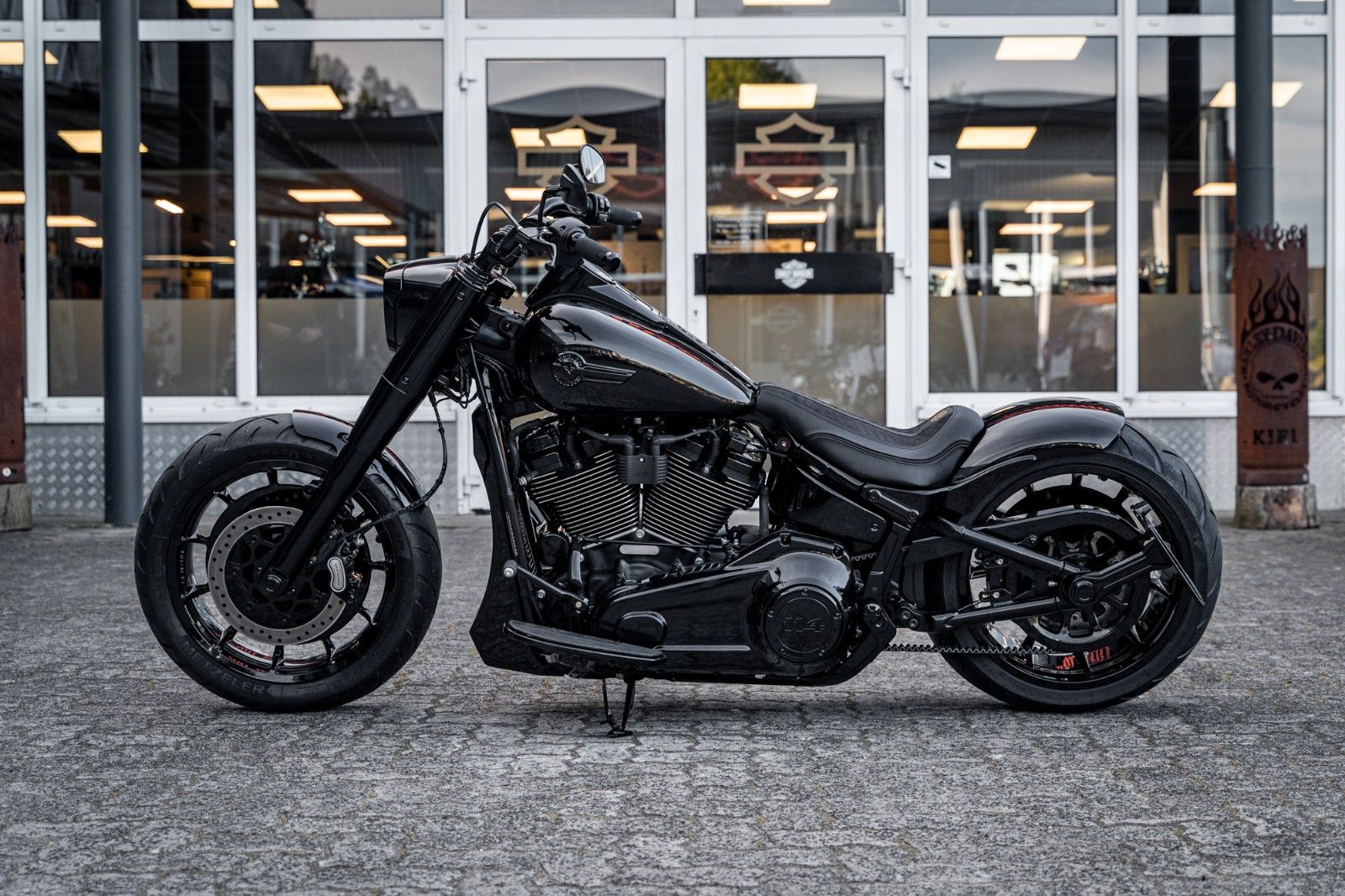 Fahrzeugabbildung Harley-Davidson DARK FAT BOY FLFBS 114 MY24 -KESSTECH-