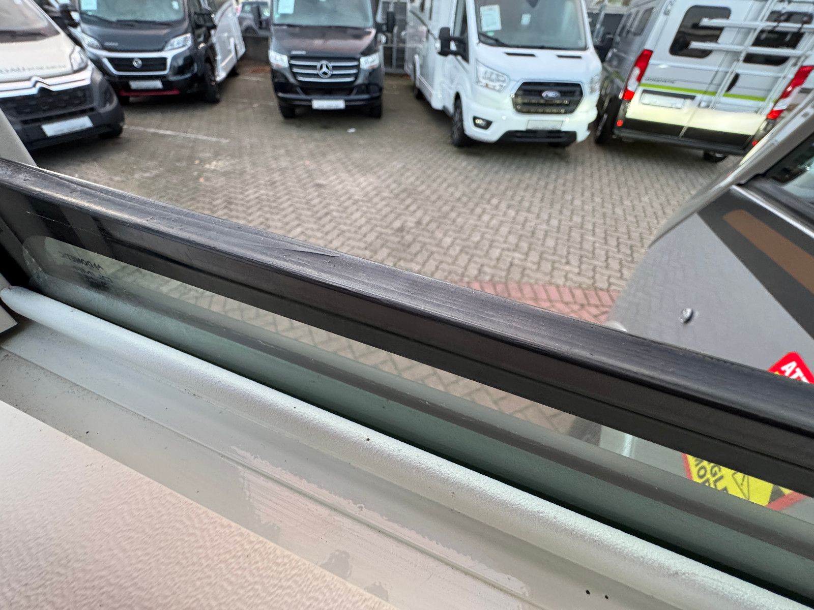 Fahrzeugabbildung Carthago Chic e-line I 51 QB MERCEDES 418 CDI 9GT 1.HAND