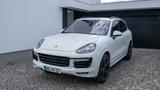 Porsche Cayenne Turbo S  - Porsche in Dortmund