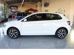Fahrzeugabbildung Volkswagen Polo Life,4x Einparkhilfe,Leichtmetallräder,Navi