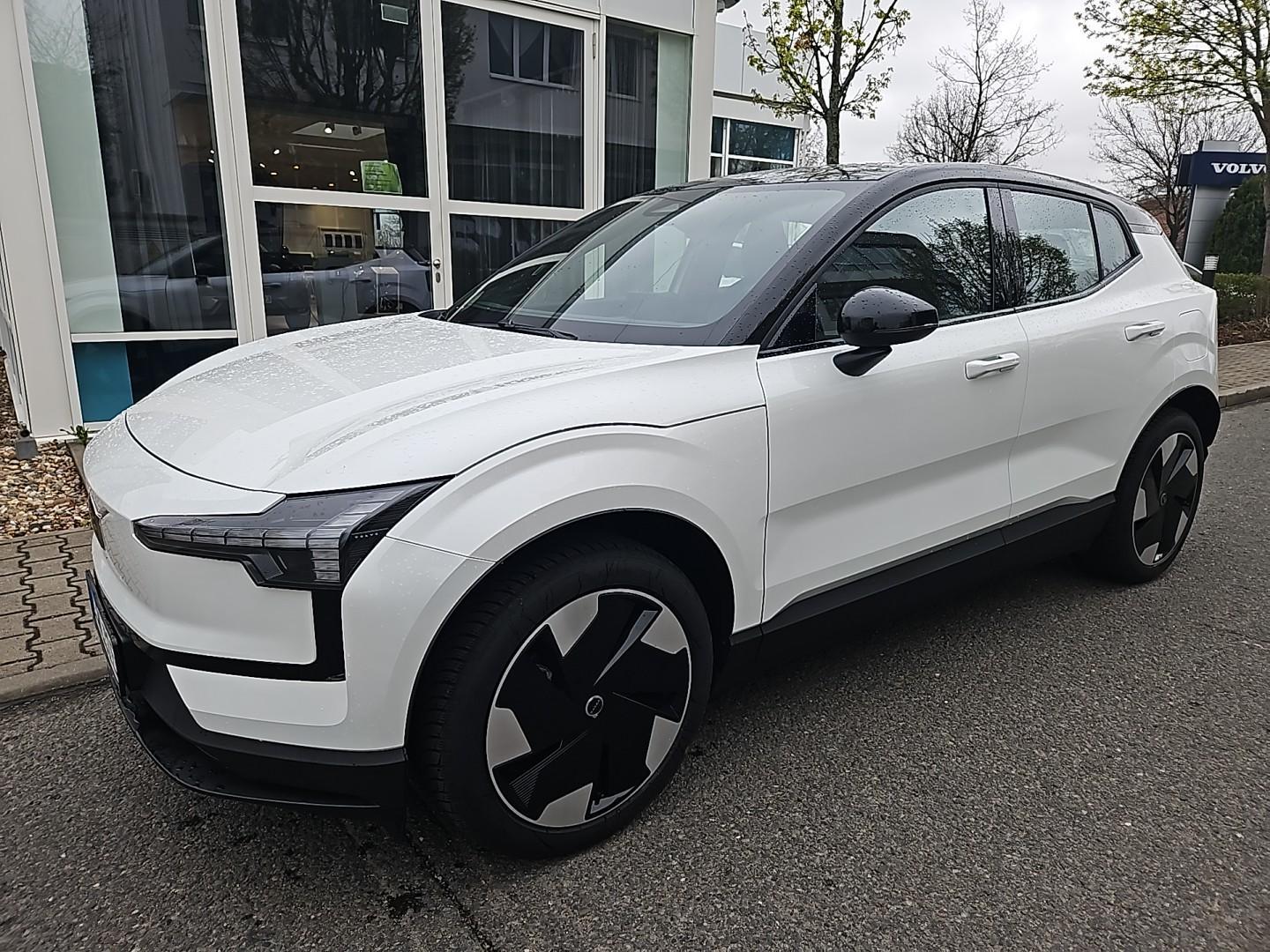 Volvo EX30 Plus Single Range Extended
