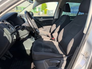 Volkswagen Tiguan - 11