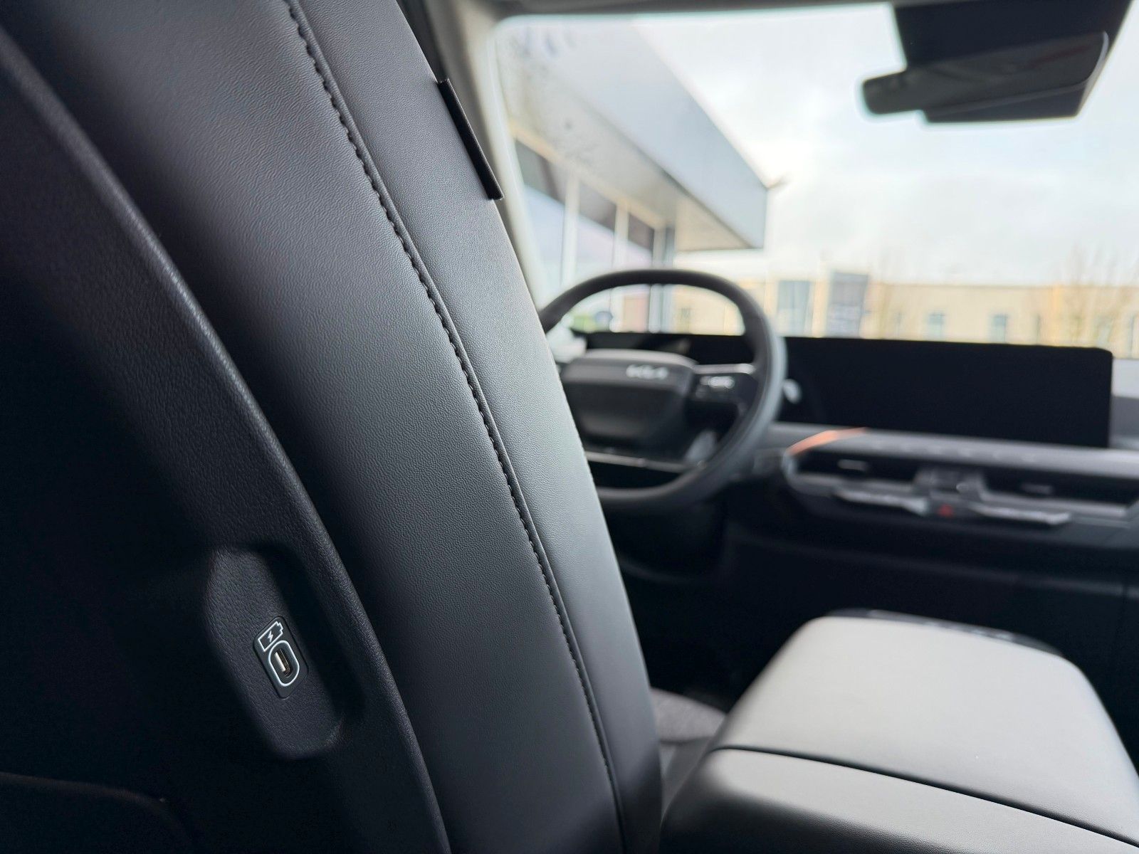 Fahrzeugabbildung Kia EV5 Earth DRIVE SOUND LED