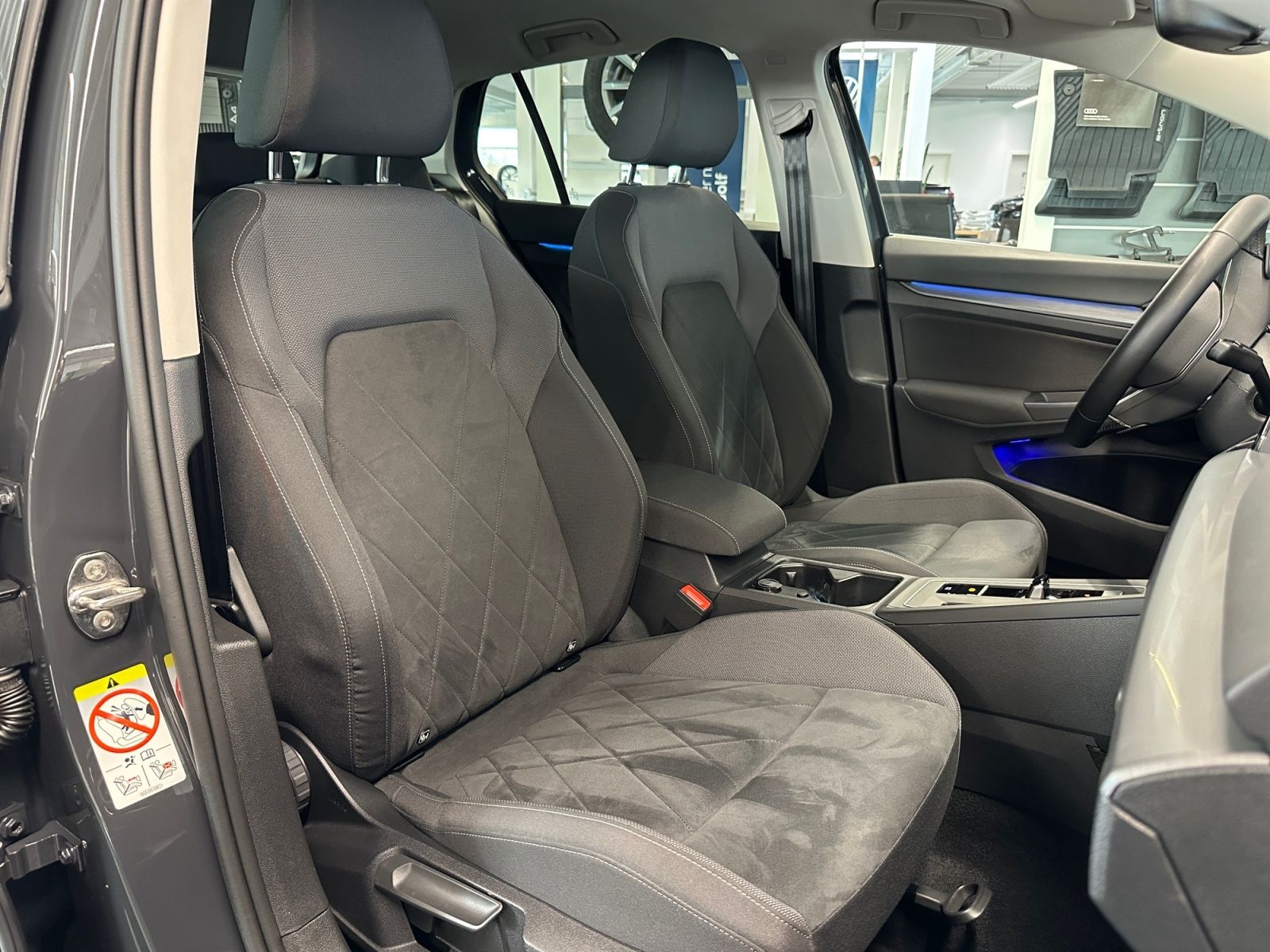 Volkswagen Golf - Bild 10