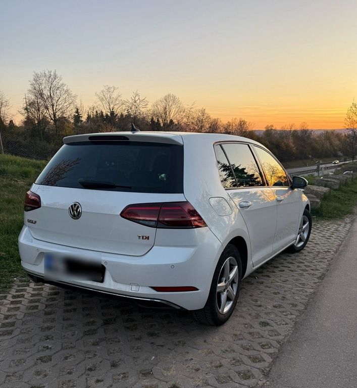 Image of Volkswagen Golf