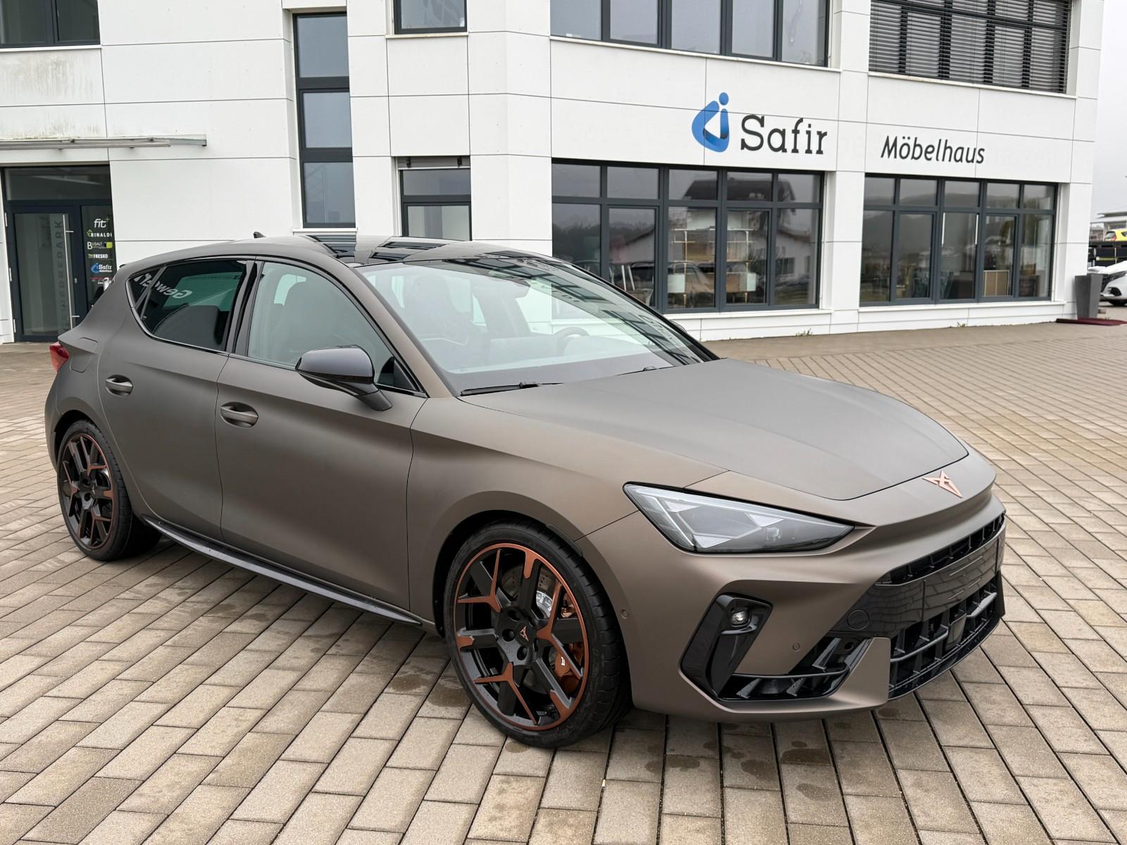 Cupra Leon 2.0 TSI VZ EXTREME+AHK+Century Bronze Matt