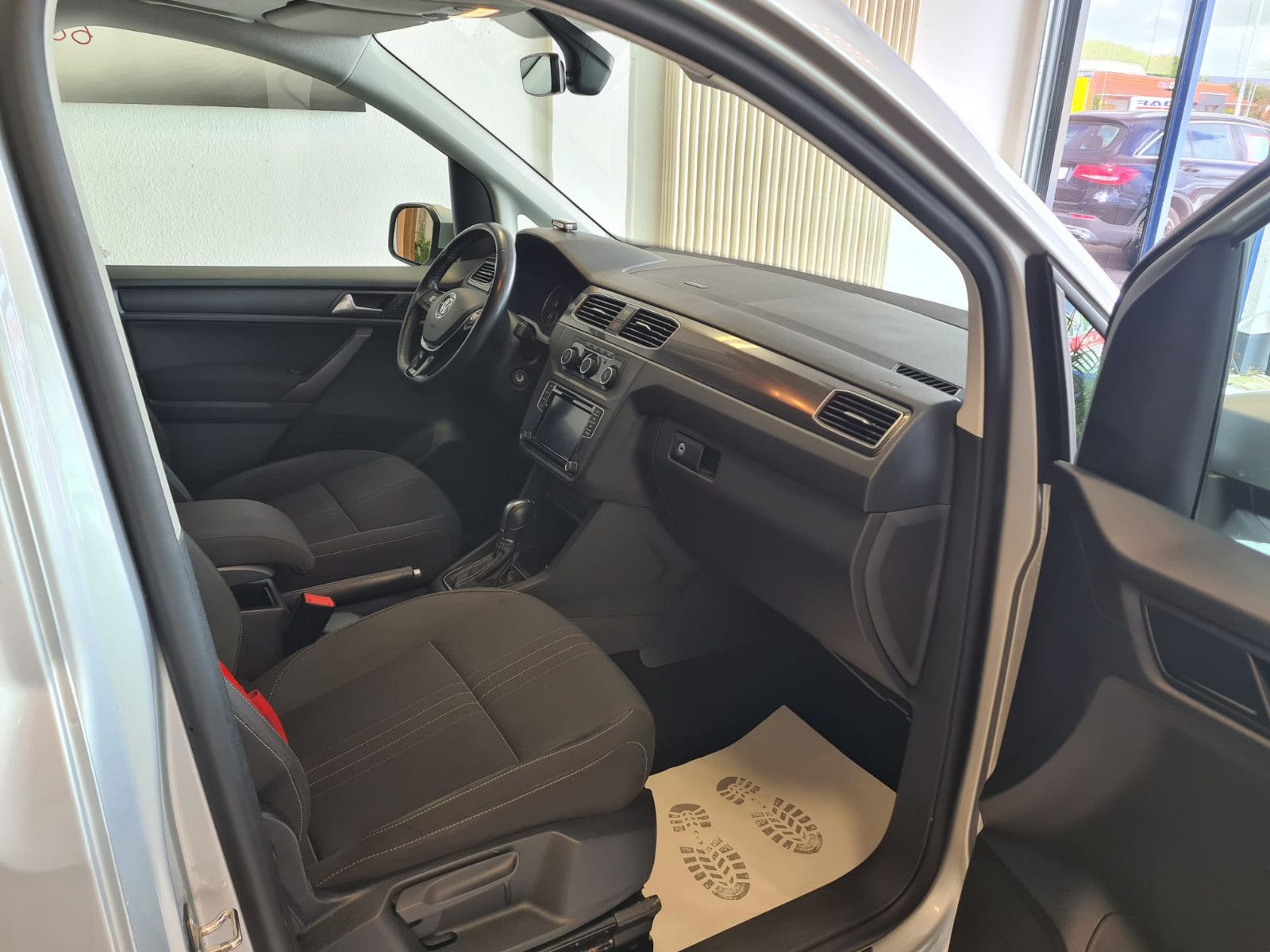 Fahrzeugabbildung Volkswagen Caddy PKW Alltrack BMT / NAVI / DSG