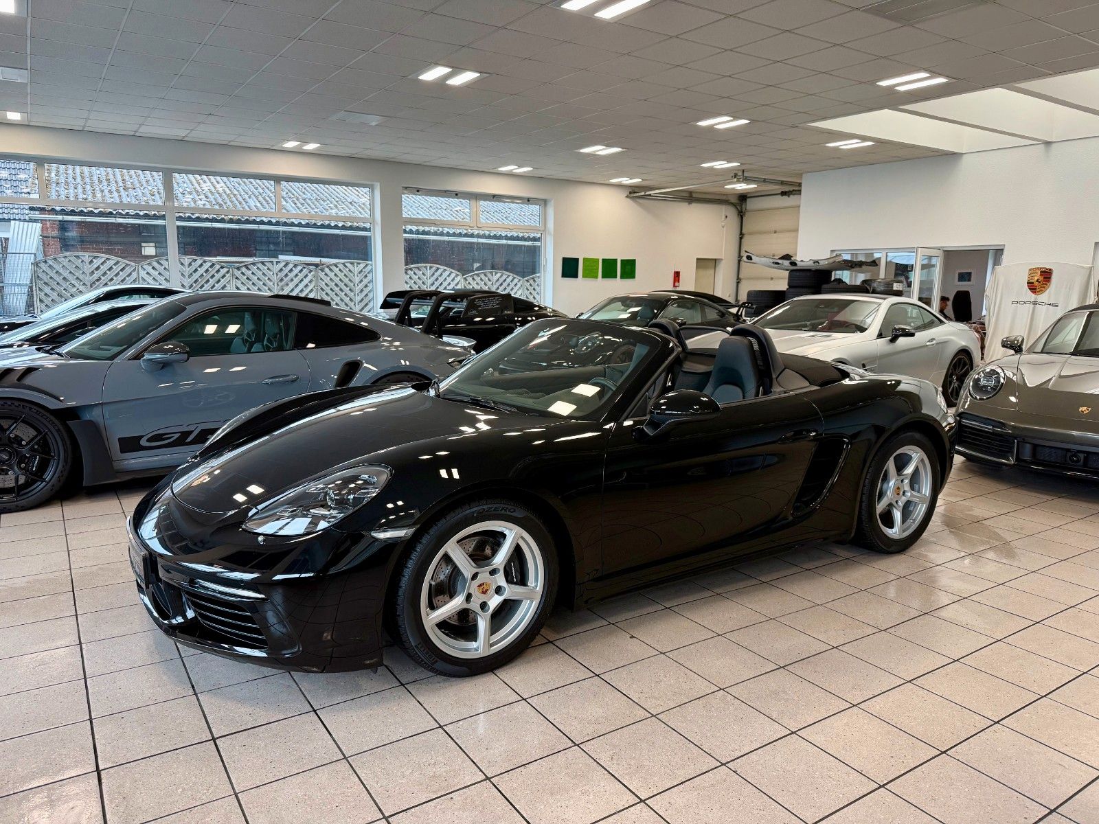 PORSCHE 718 Boxster PDK 20Zoll / Kamera / LED / PASM