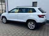 Skoda Karoq 1.5l TSI DSG Ambition (AHK,Navi,SH,Kamera) - gebrauchte Skoda Karoq aus dem Jahr 2022