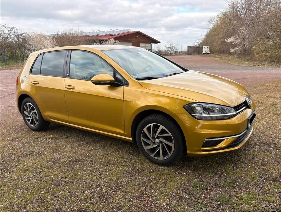 Image of Volkswagen Golf