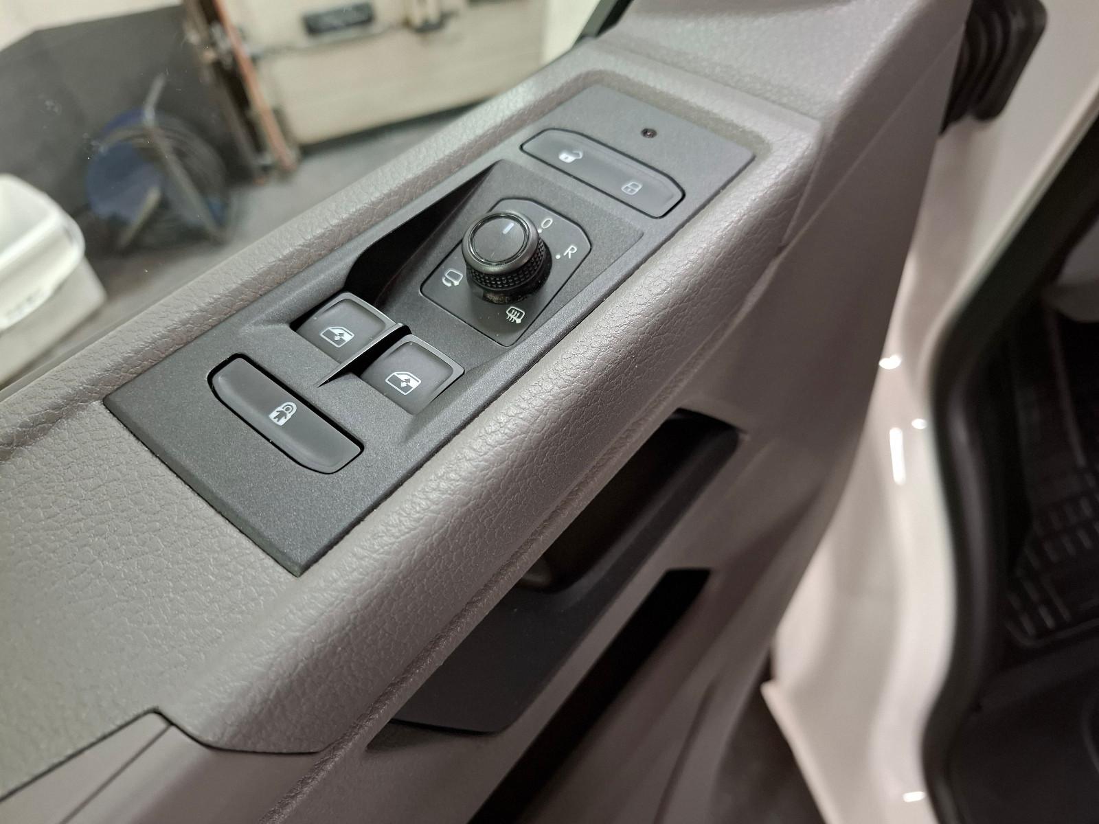 Volkswagen Caravelle !8-Sitze!Navi!Pdc!Ahk!Tempomat!Sitzh, миниатюра 26