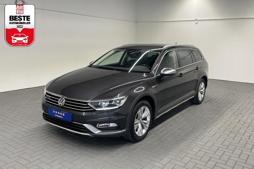 VOLKSWAGEN Passat Alltrack