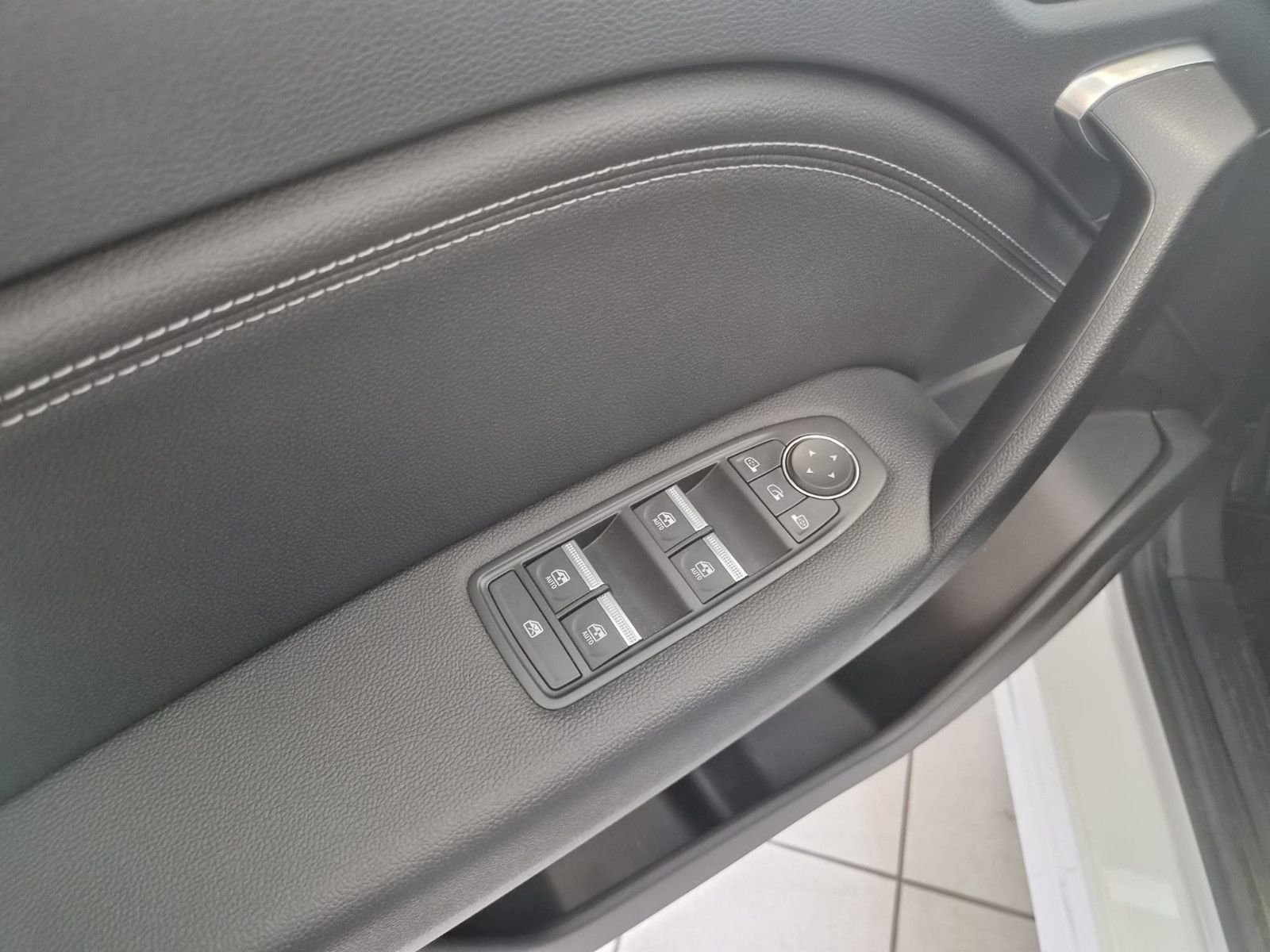 Fahrzeugabbildung Mitsubishi ASX Intro Edition / LED / KAMERA / AUTOMATIK