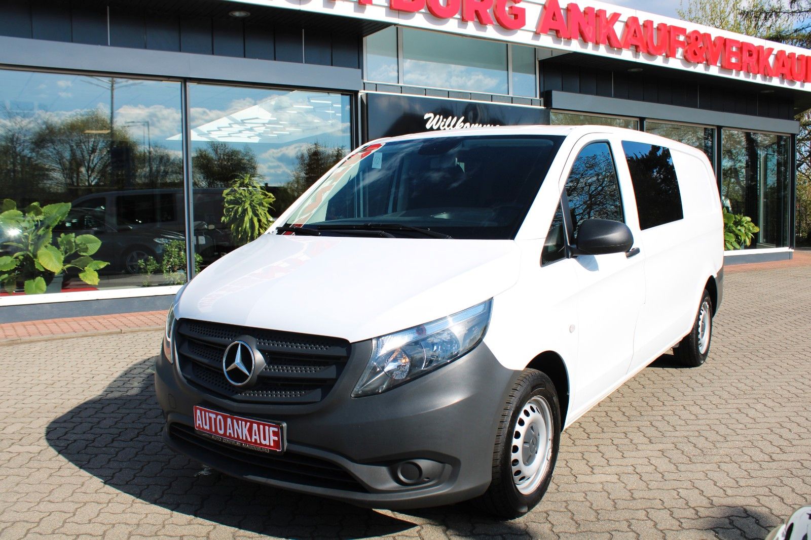 Mercedes-Benz Vito Mixto CDI RWD extralang 5-Sitzer Klima foto 2