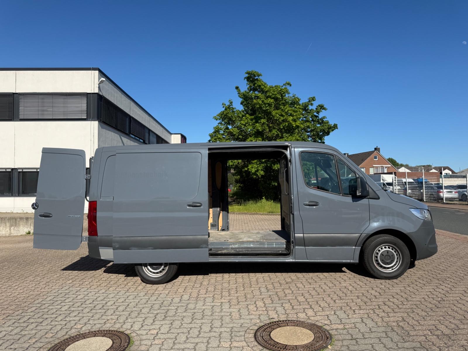 Mercedes-Benz Sprinter 317 *2x Schiebetür* 360°+Navi