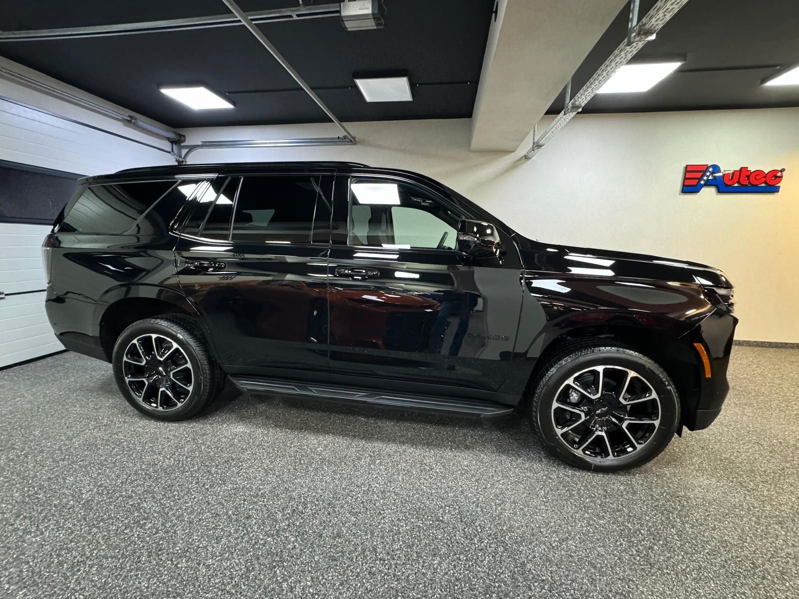 Fahrzeugabbildung Chevrolet 2026 TAHOE 6.2 ECOTEC RST 4x4-22"-NAV