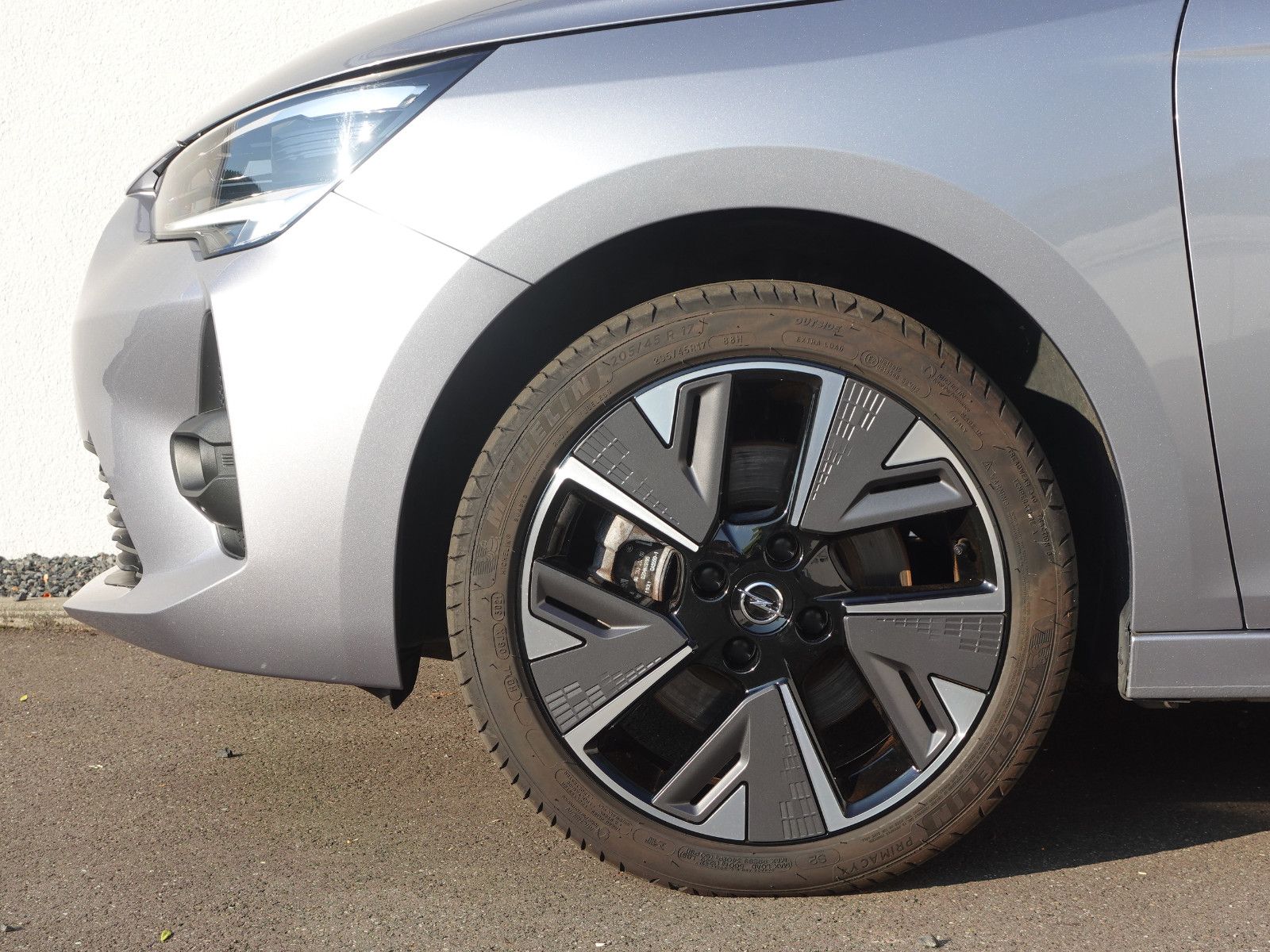 Fahrzeugabbildung Opel Corsa-e Ultimate,10"Navi,MatrixLED,Sitzhz,PP,DAB