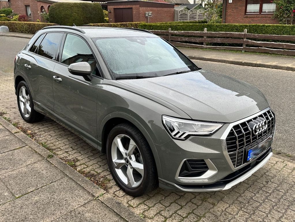 Image of Audi Q3