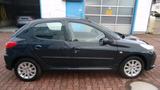Peugeot 206+ plus wenig km Stadtflitzer - Peugeot 206 in Dresden