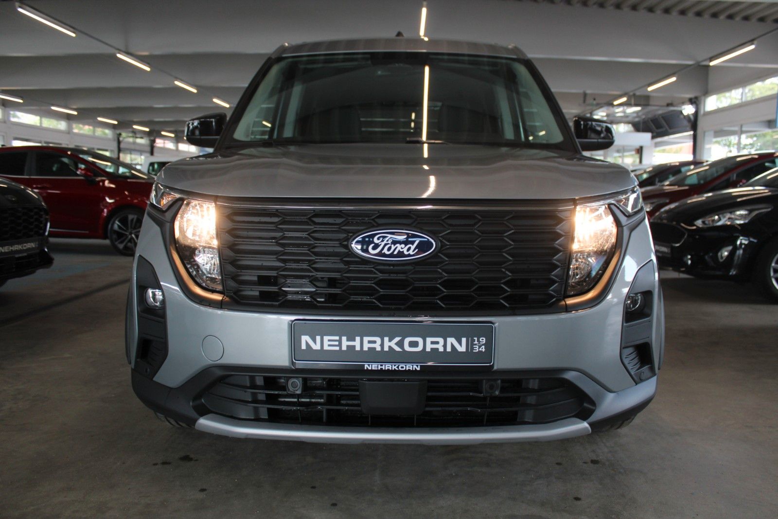 Fahrzeugabbildung Ford Tourneo Courier ACTIVE Winter + FahrerAssistPak3