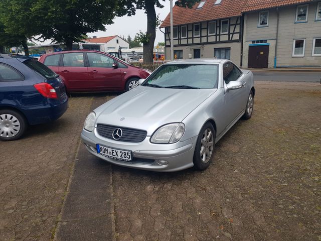 Mercedes-Benz SLK 230