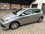 Toyota Auris Design Edition 1,6-l-D-4D S/S Design E... - Toyota Auris Edition mit Diesel-Antrieb