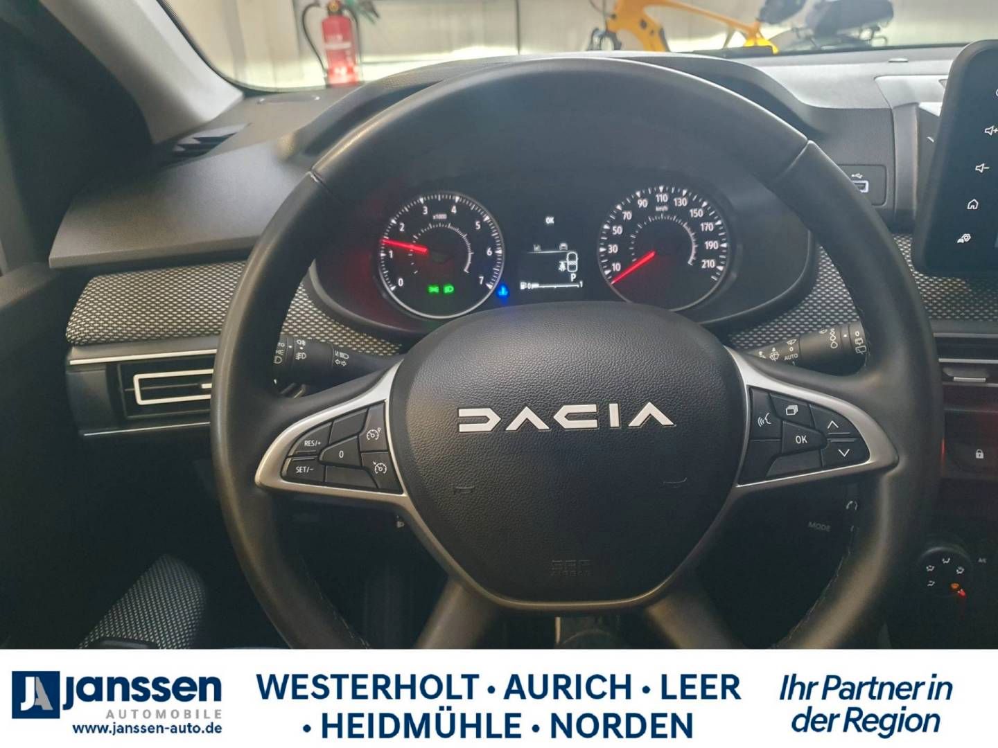 Fahrzeugabbildung Dacia Sandero Expression TCe 90 CVT